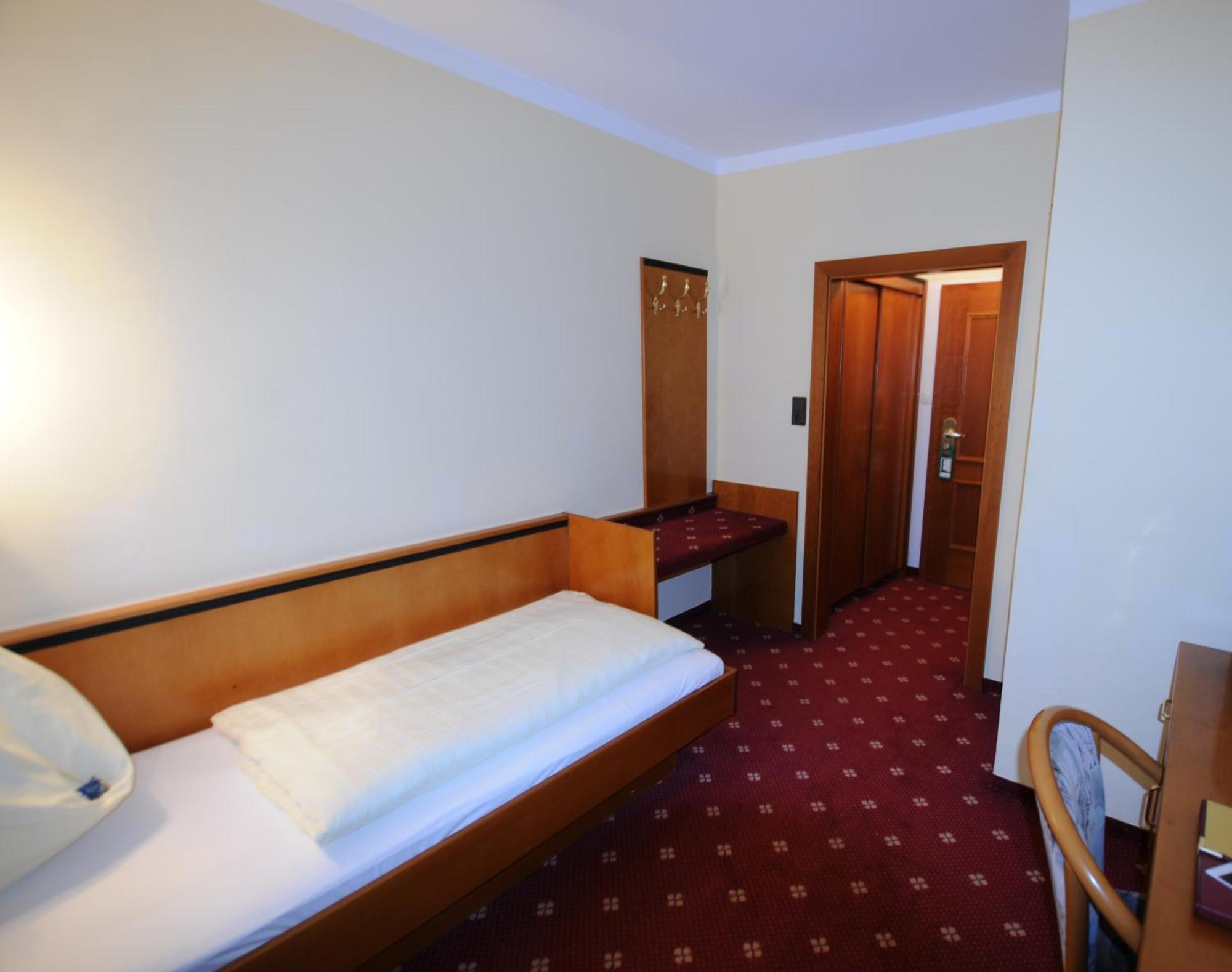 Parkhotel Бад-Шаллербах Экстерьер фото